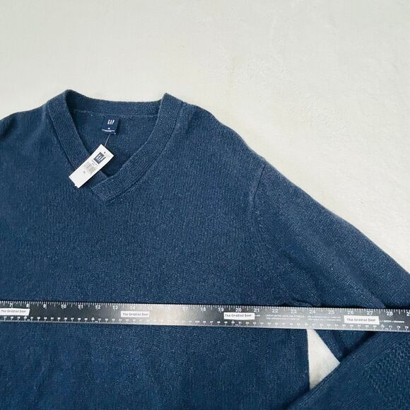 NWT Gap Wool Sweater Size XL Navy Blue‎ Angora Patchwork Textured V-Neck Preppy - Picture 12 of 16